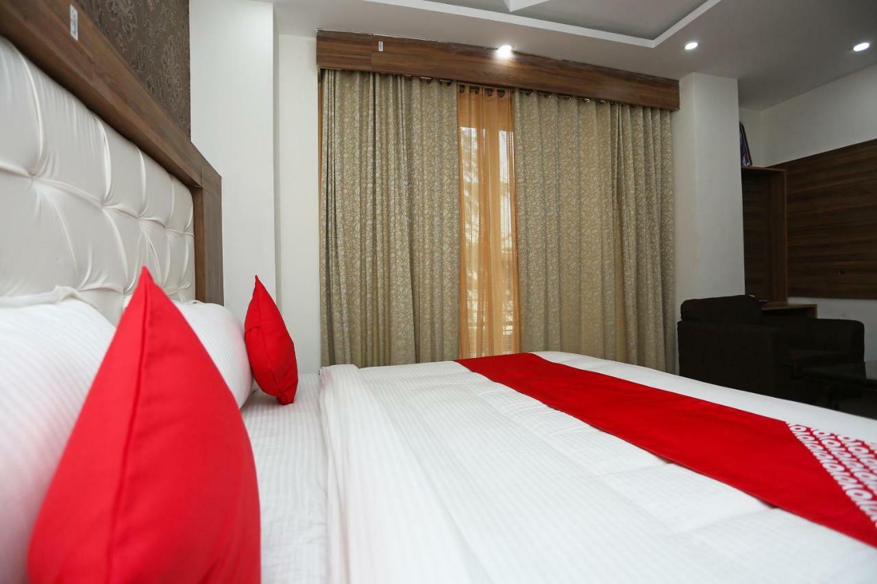 Oyo 35917 Vatika Heights Hotel McLeod Ganj Luaran gambar