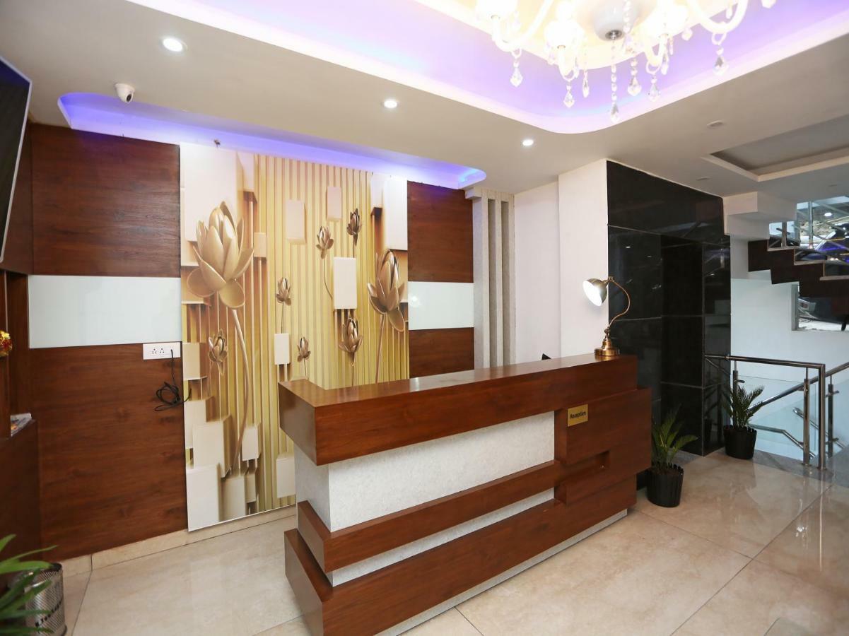 Oyo 35917 Vatika Heights Hotel McLeod Ganj Luaran gambar